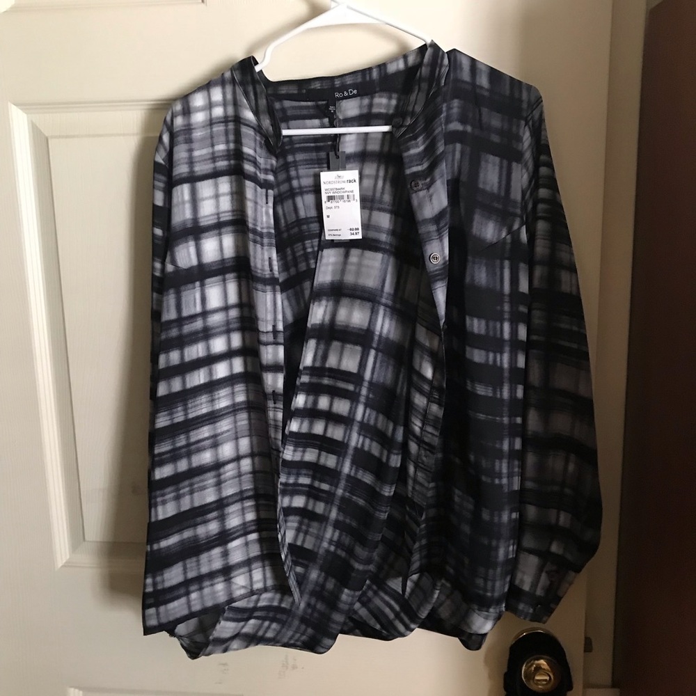 “Window Pattern” Open Back Draped Cardigan - image 1